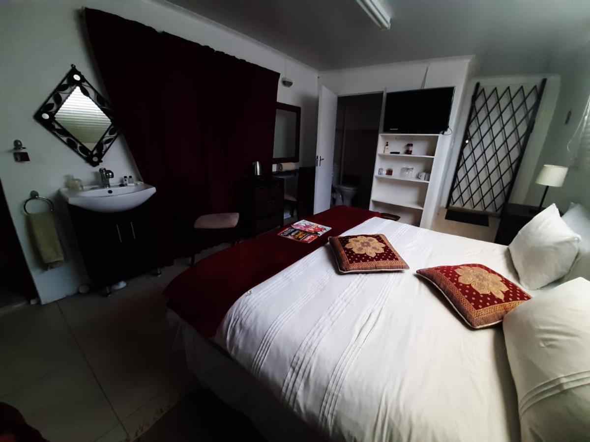 Au Plais De Langebaan At Palm Tree Villa Εξωτερικό φωτογραφία